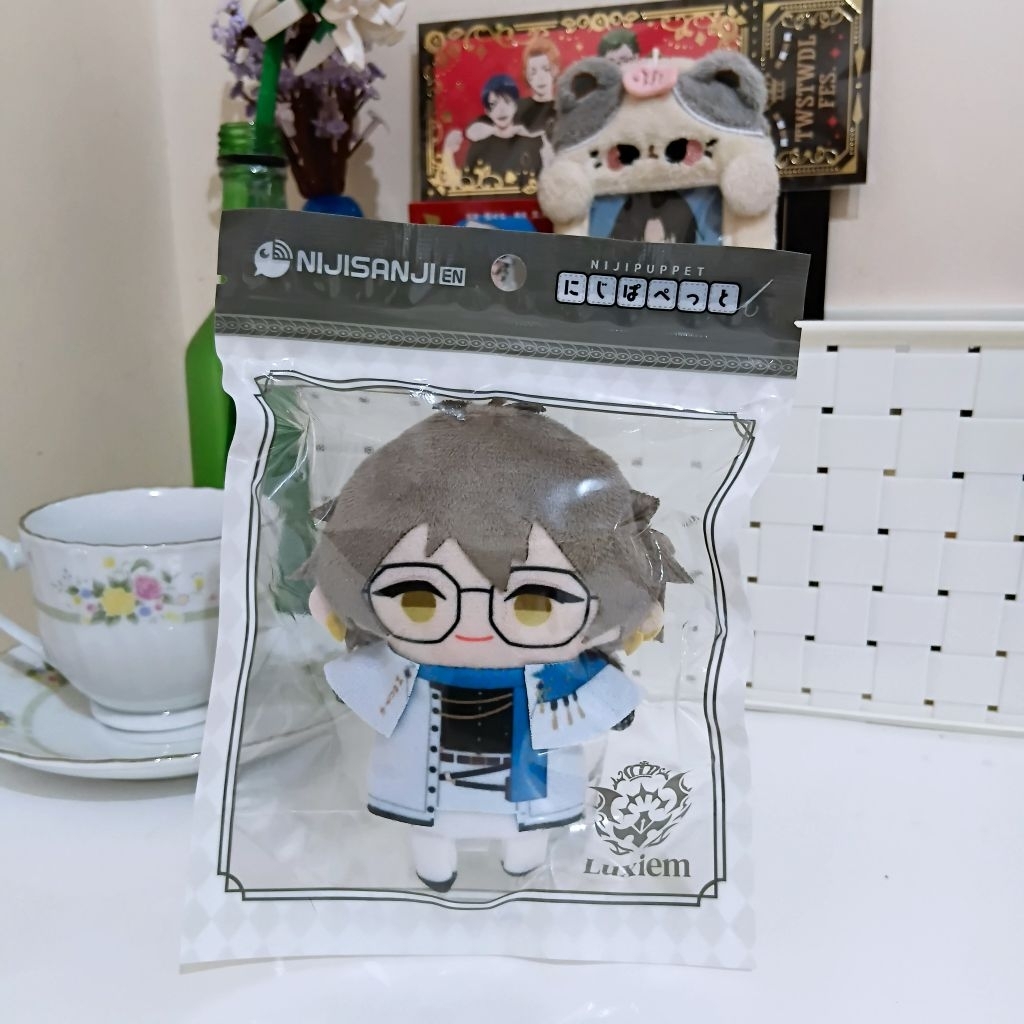 Official Vtuber nijisanji EN Ike Eveland Niji Puppet Plushie Boneka