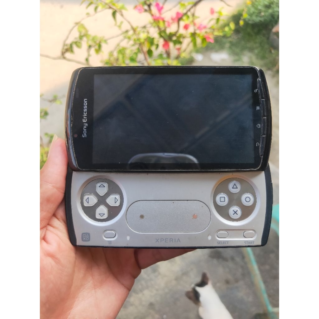 Sony Xperia Play R800 gambling