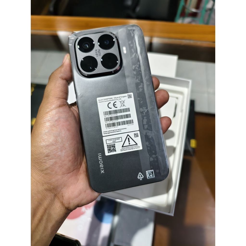 xiaomi 15T pro 12/512 second