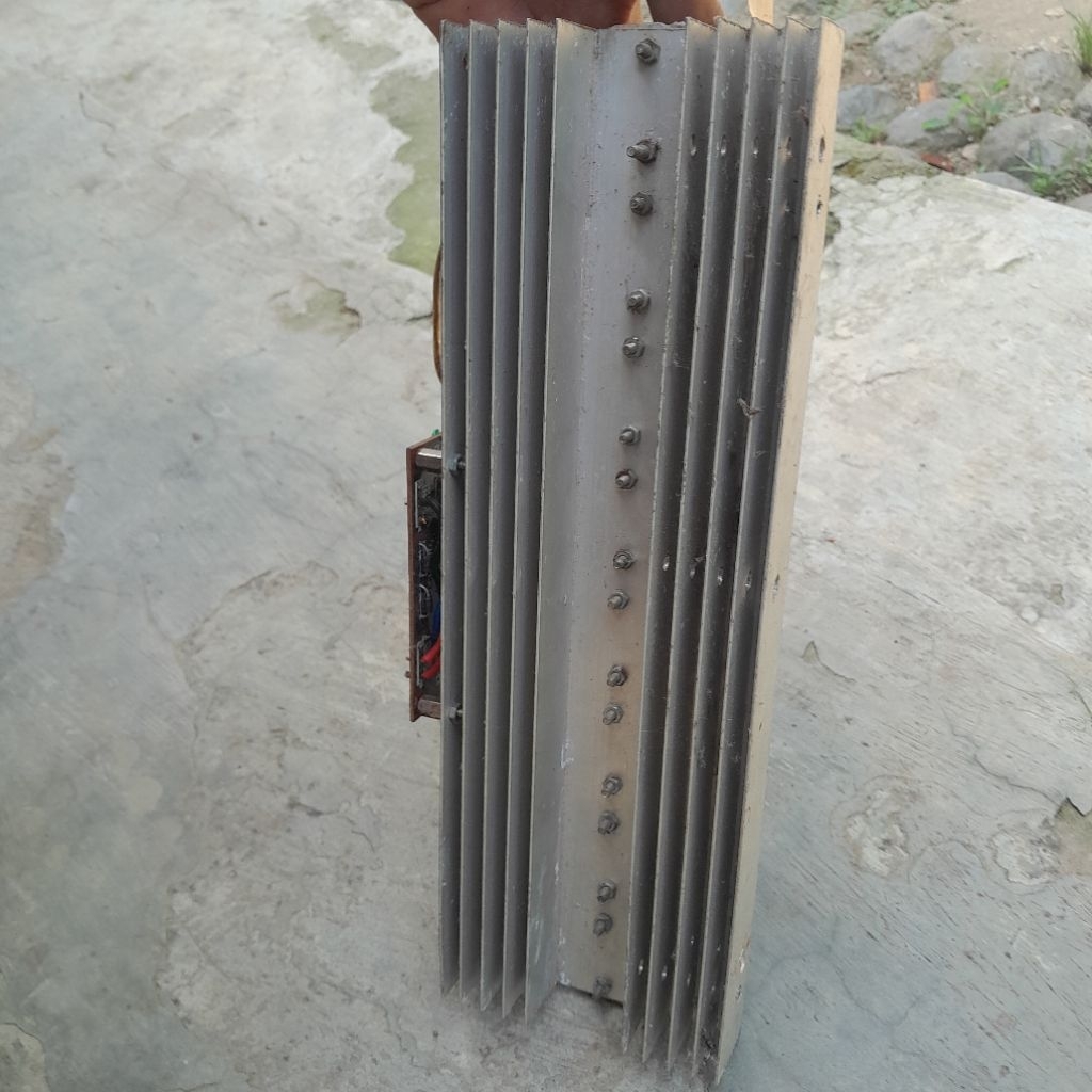 Pendingin Driver Power 30cm Tebal Pending Transistor Scond Bekas