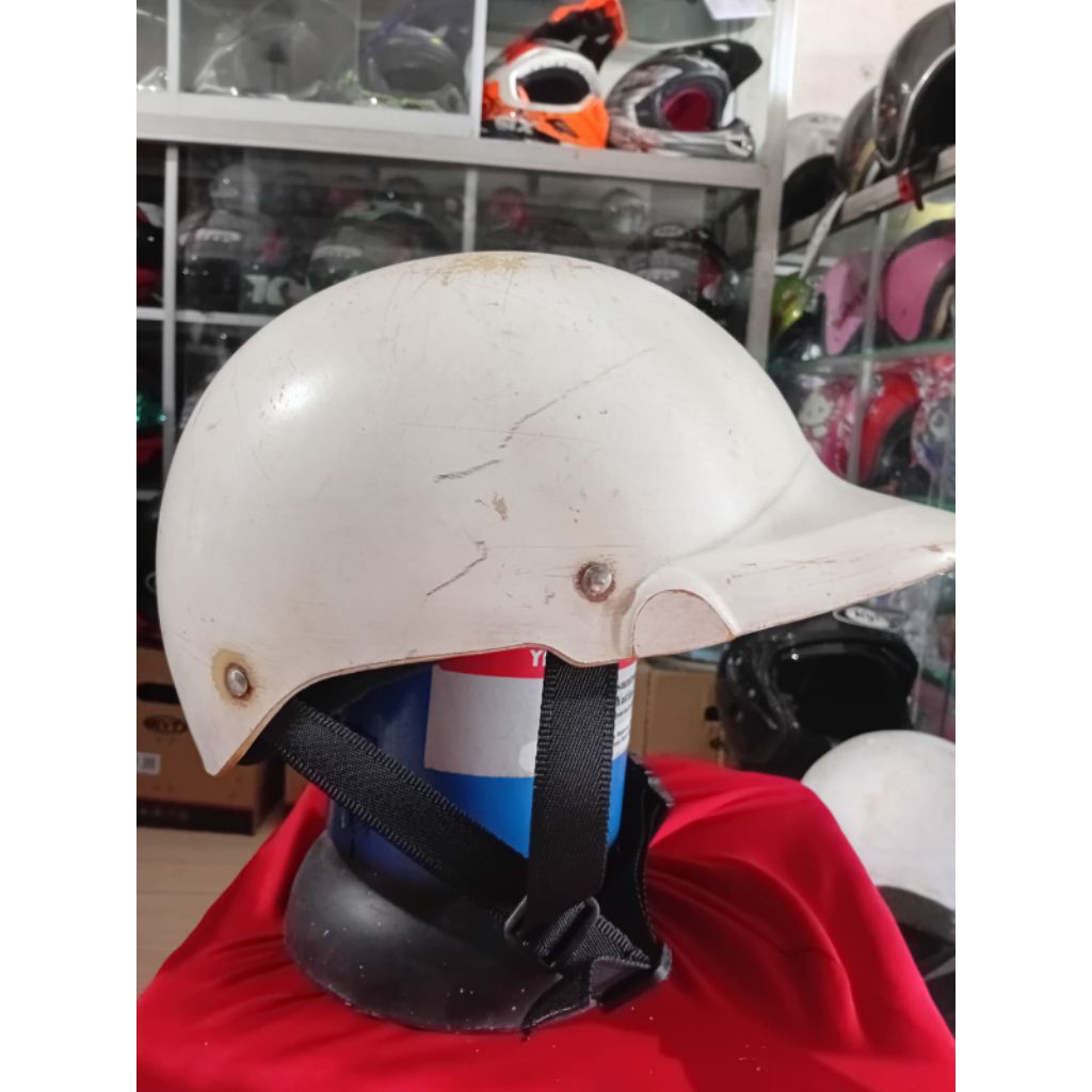 helm astrea ori gading