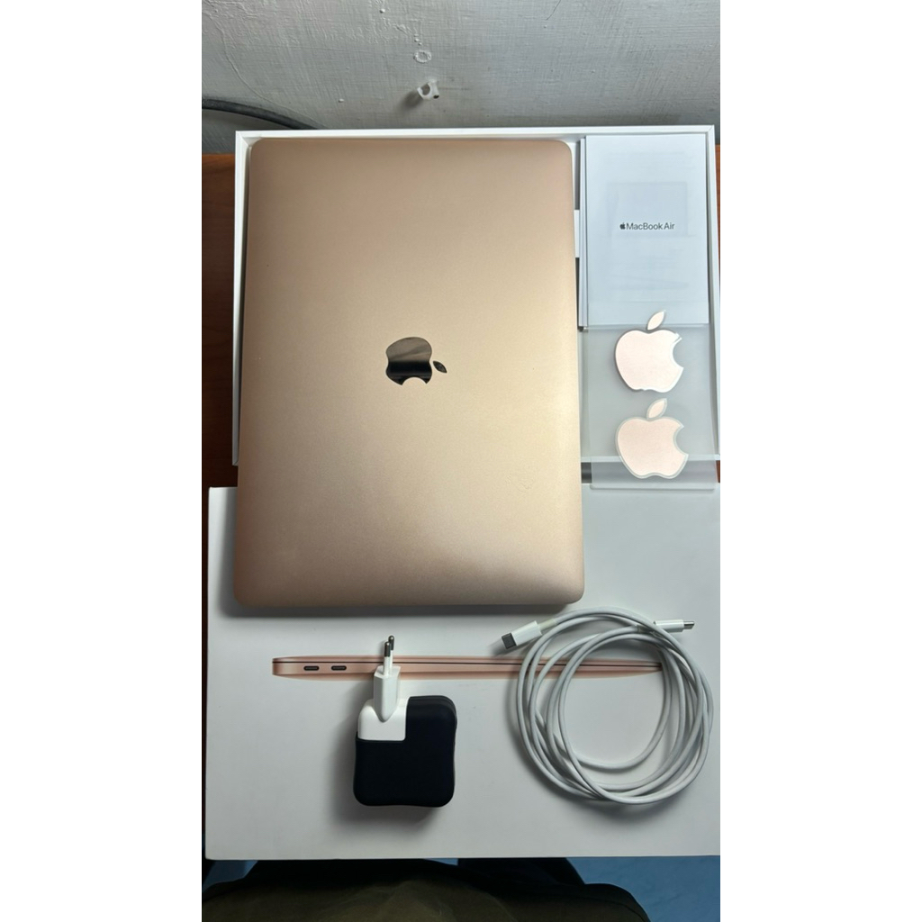 Macbook air 2020 resmi ibox 8/256