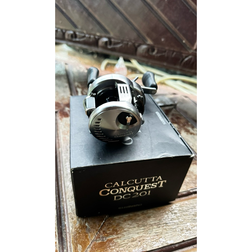 SHIMANO CALCUTTA CONQUEST 201 DC