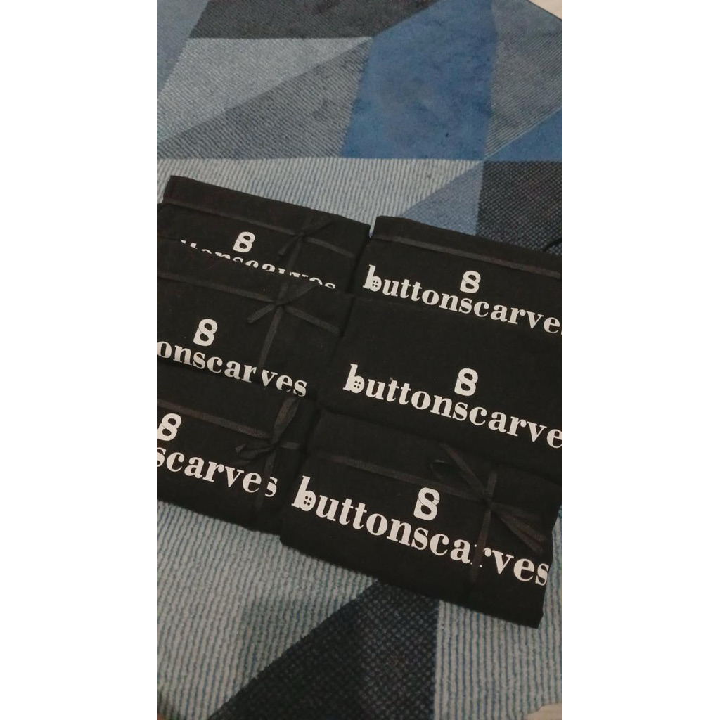 shopping bag buttonscarves