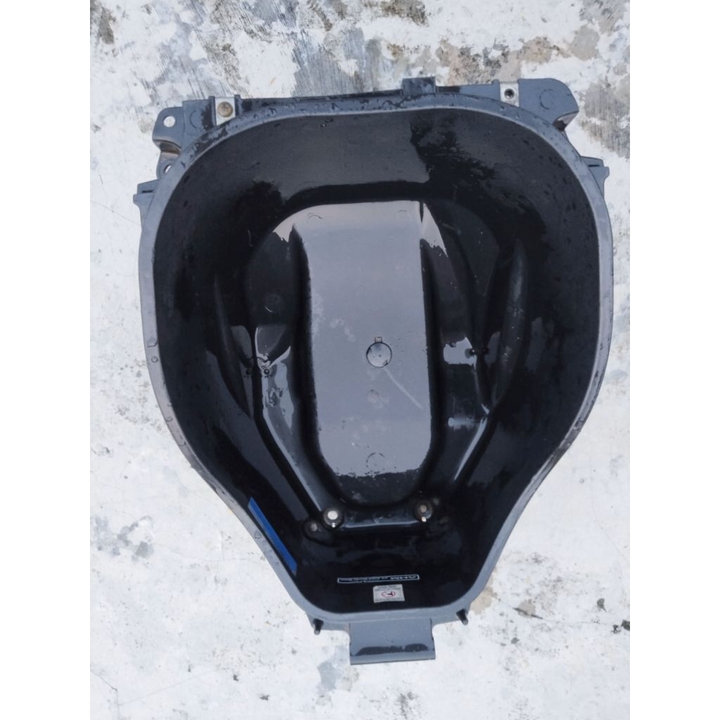 box bagasi/bok helm honda scoopy fi 2013-2016 original copotan