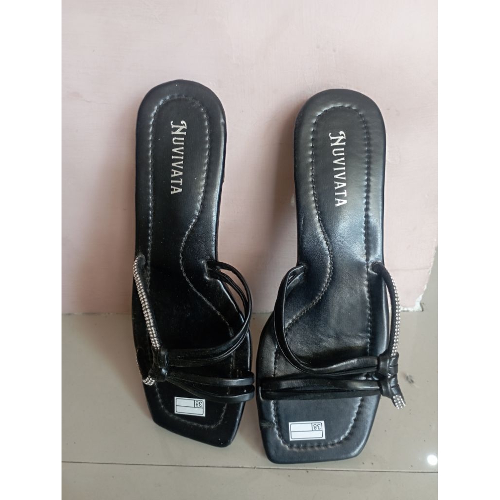 Sandal wanita (preloved)