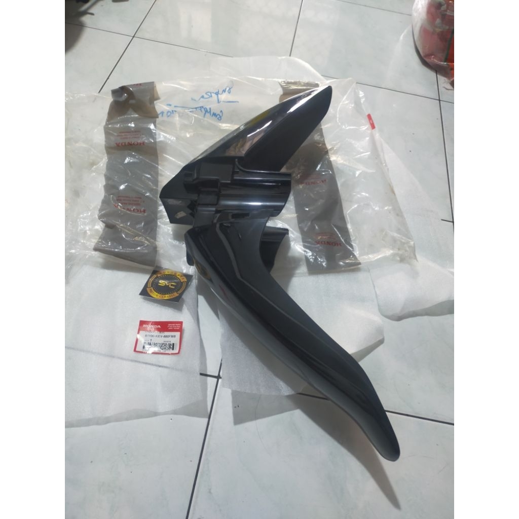 61100-KEV-880FMB spakbor depan Supra x100 supra fit hitam ORI AHM