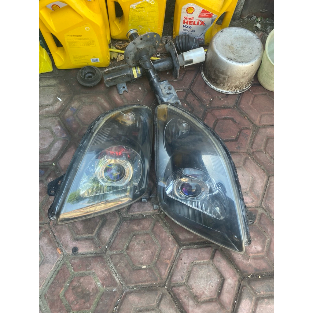 headlamp suzuki swift 2005-2011 biled shroud bekas