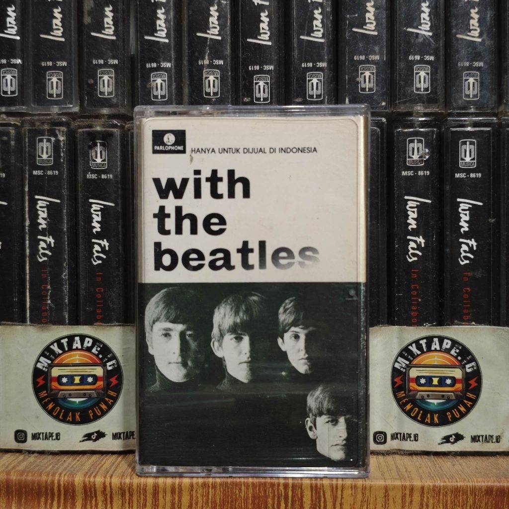 Kaset - The Beatles - With The Beatles - Radio Tape - Kaset Pita - Radio - Pemutar Kaset - Retro - C