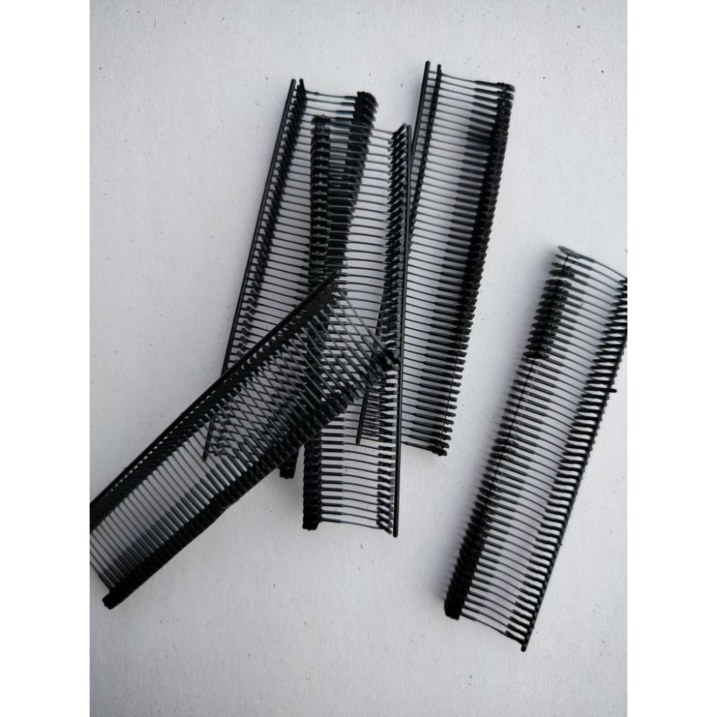 tag pin warna hitam 15 mm Saga