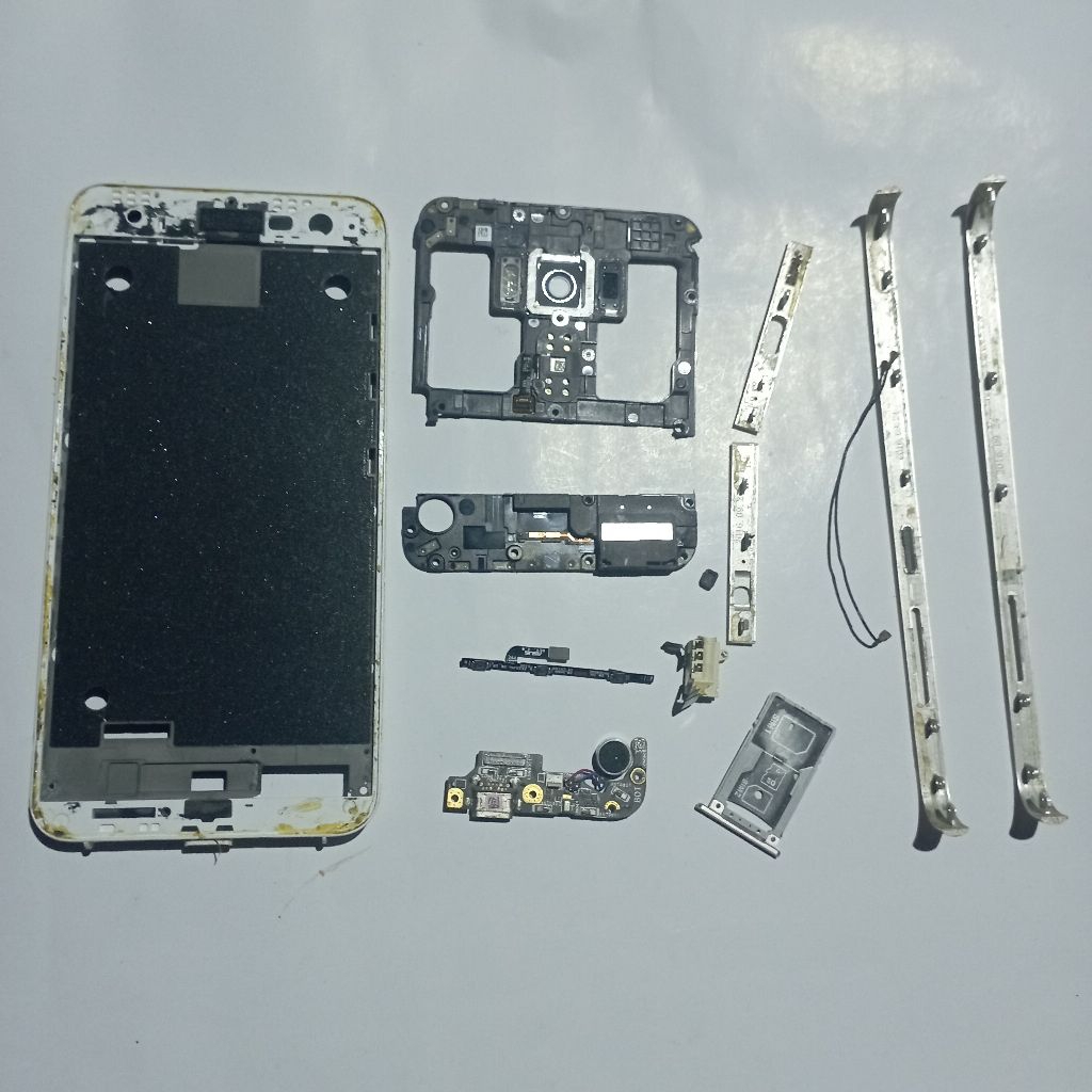 Frem+tutup mesin Asus zenfone 3 (ZE520KL)