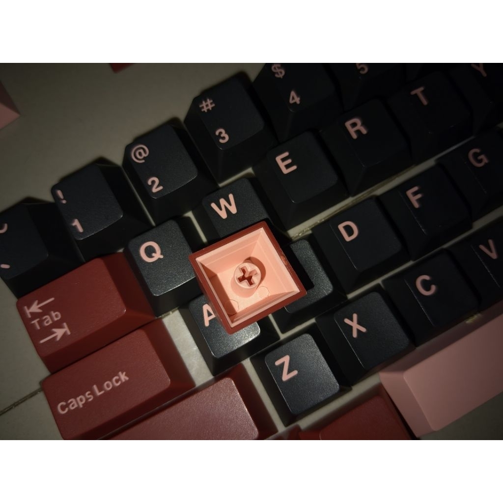 GMK Red Samurai Clone