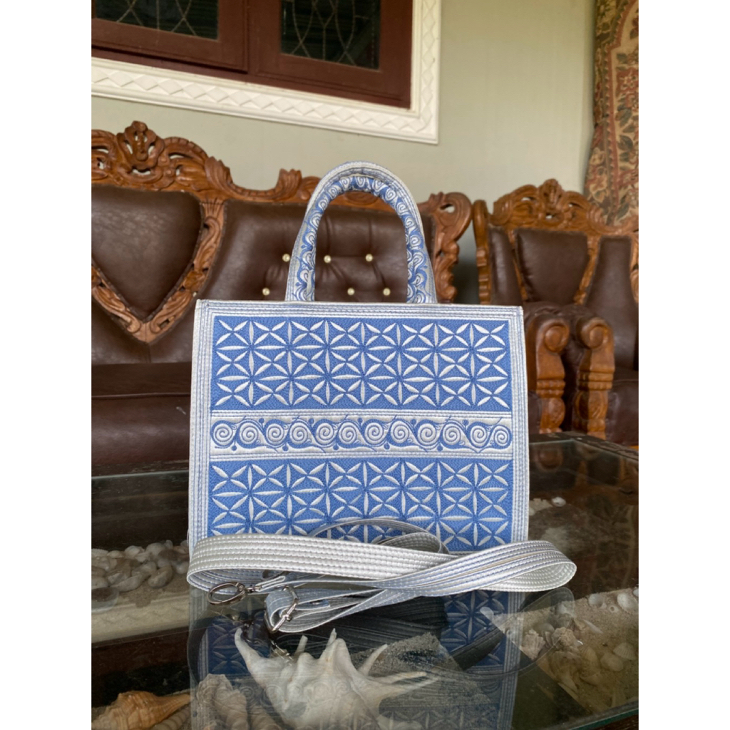 Tas Diorna kecil motif Aceh