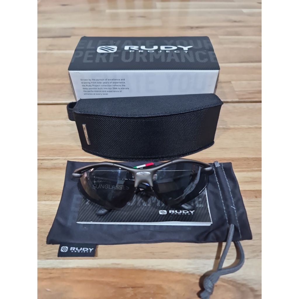 RUDY PROJECT Kacamata Seri KETYUM Lensa Smoke Black