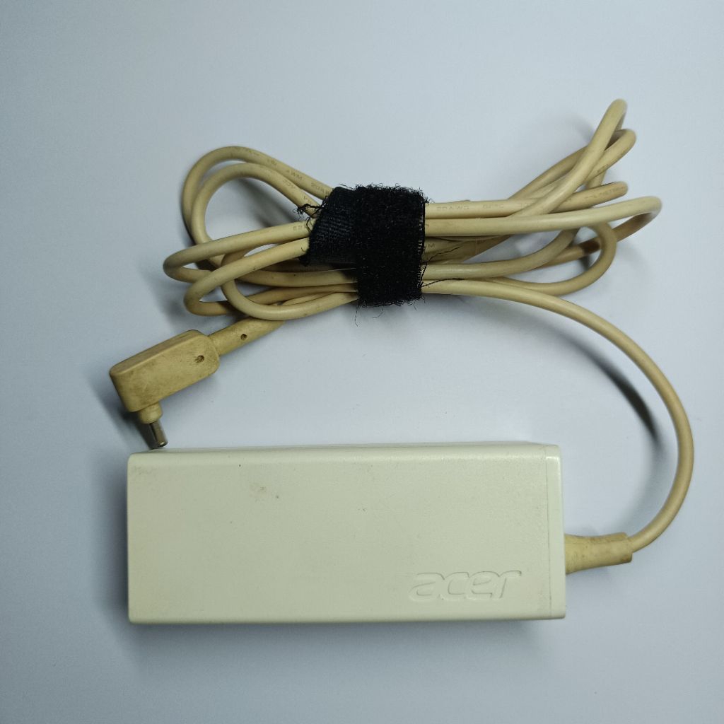 Adapter Charger Acer Aspire S7 / PA-1450-26 / Original