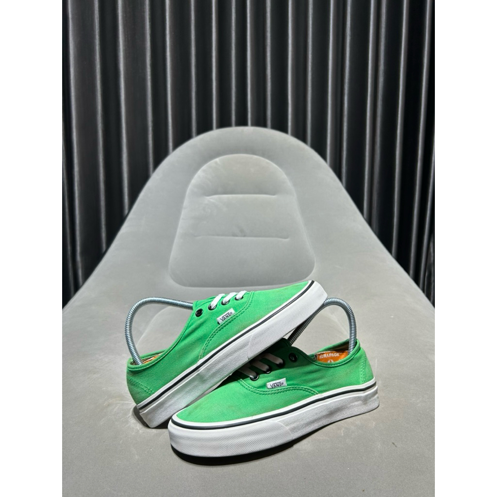 Vans authentic hijau size 37