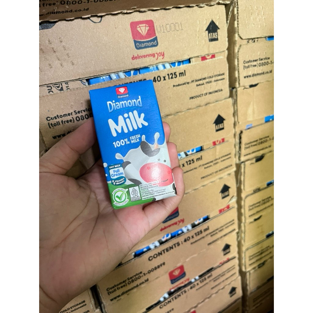 Diamond Susu UHT Fullcream 125ml 1 karton