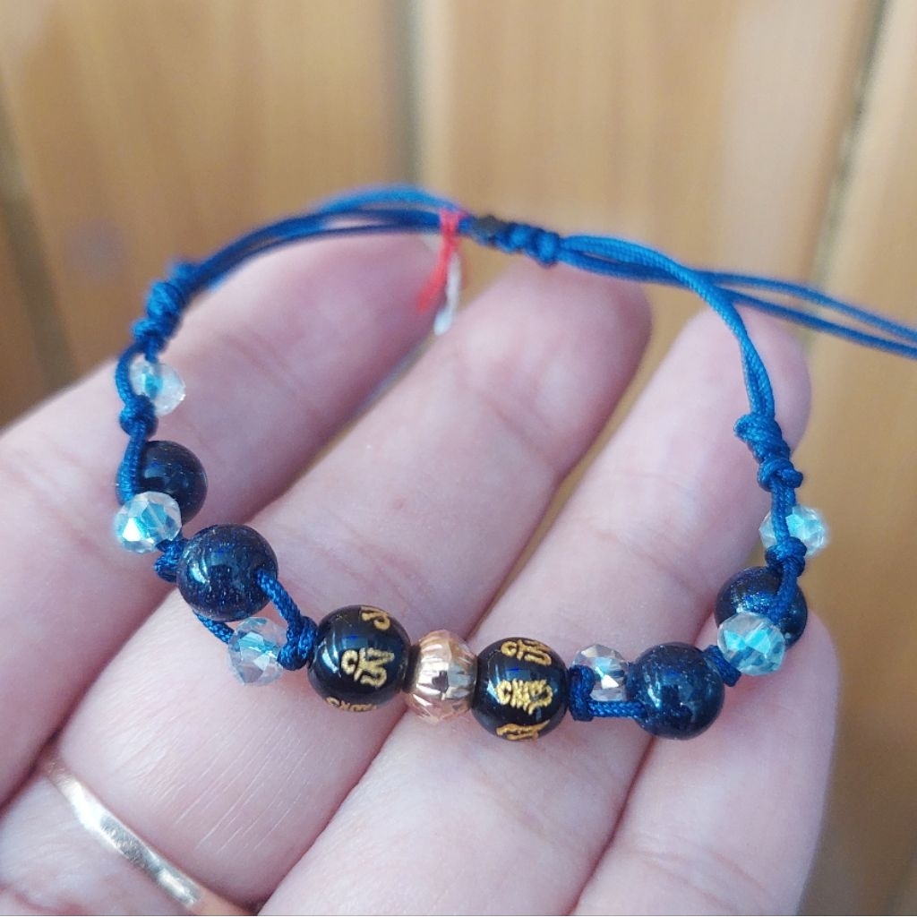 Gelang emas tali