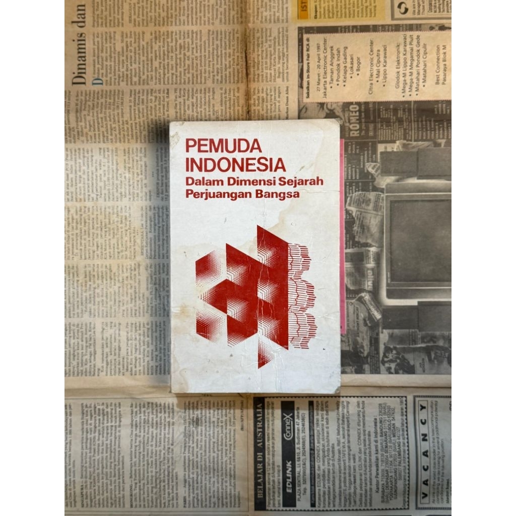 Buku Pemuda Indonesia Dalam Dimensi Sejarah Perjuangan Bangsa