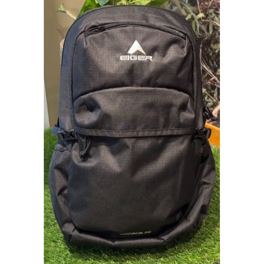 EIGER MACACA 22 LITER_HITAM
