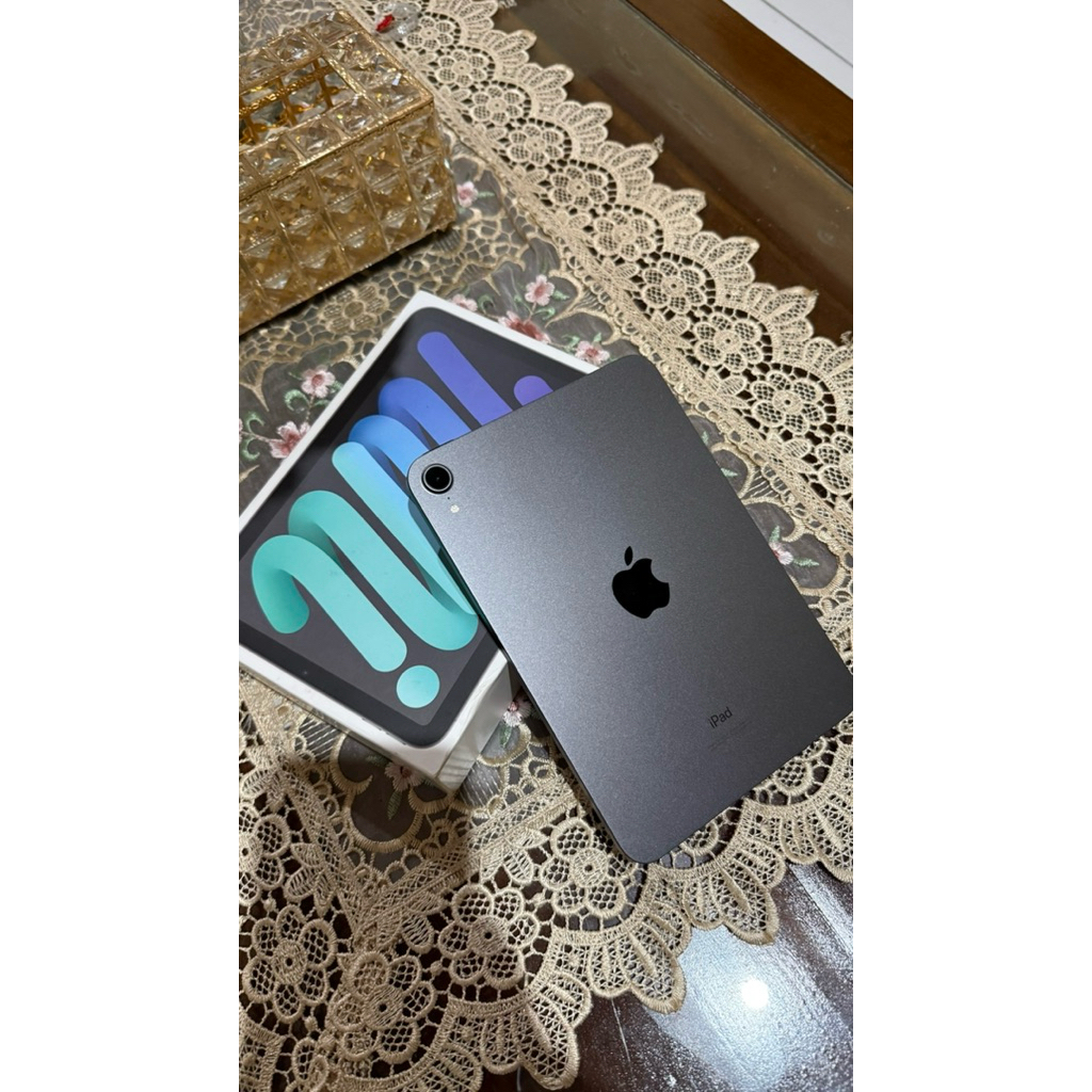 iPad mini 6 second like new 64GB Wifi only