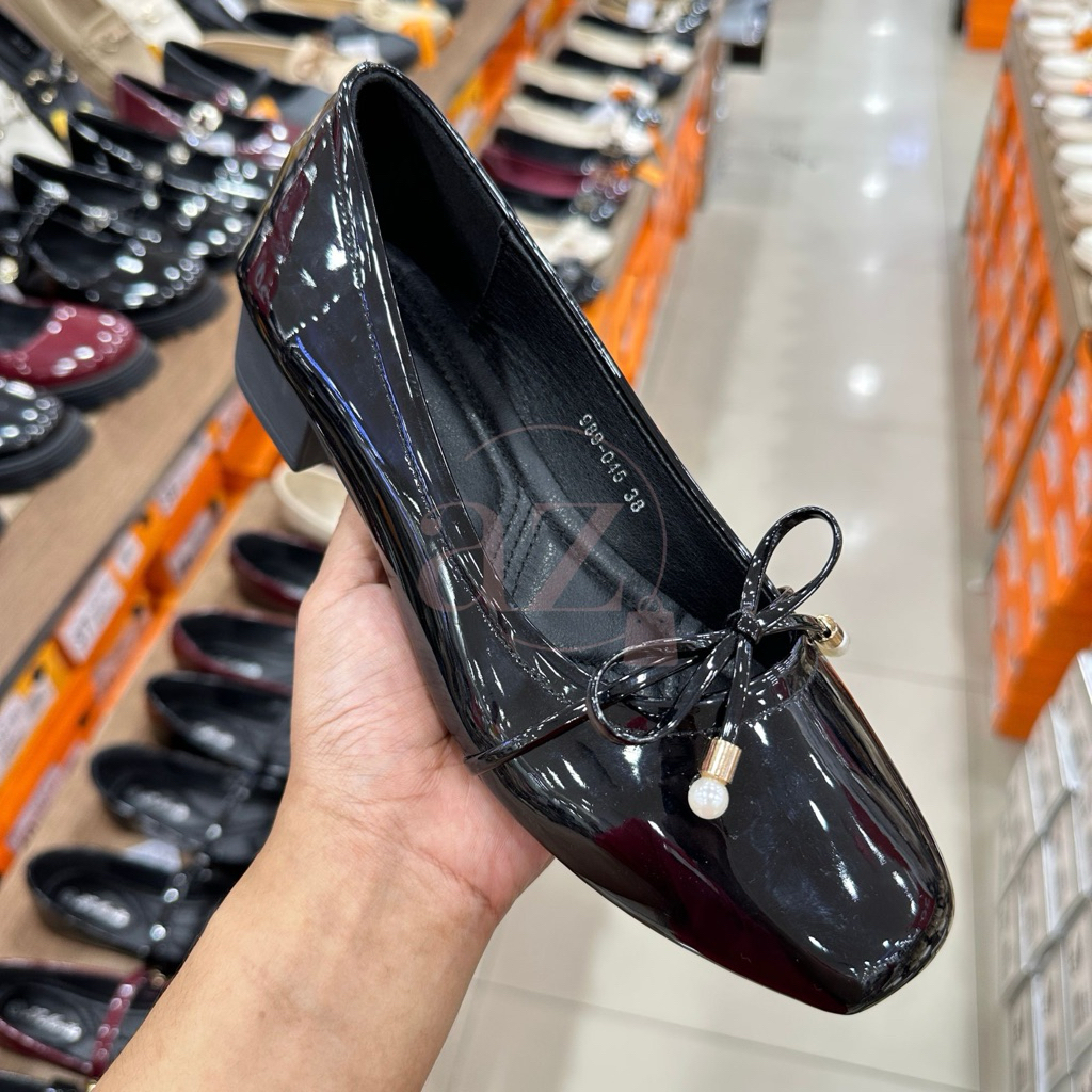 St. Moritz sepatu fantofel sekolah kerja wanita shoes hitam crem beige glossy berkilau