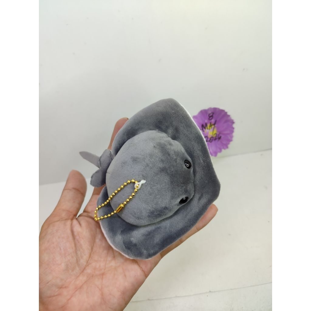 boneka ikan pari manta mini keychain original