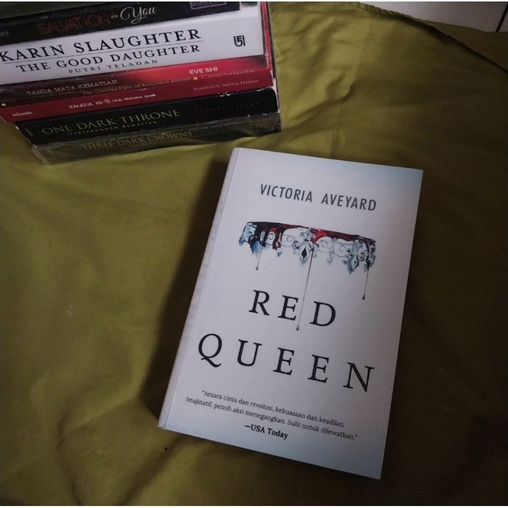 red queen (preloved Ori)