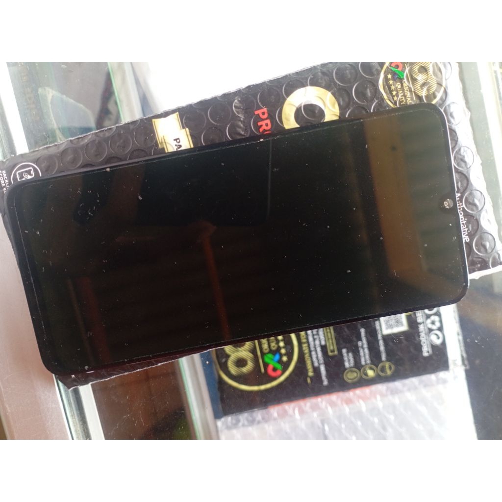 LCD SAMSUNG A20 ORIGINAL CABUTAn