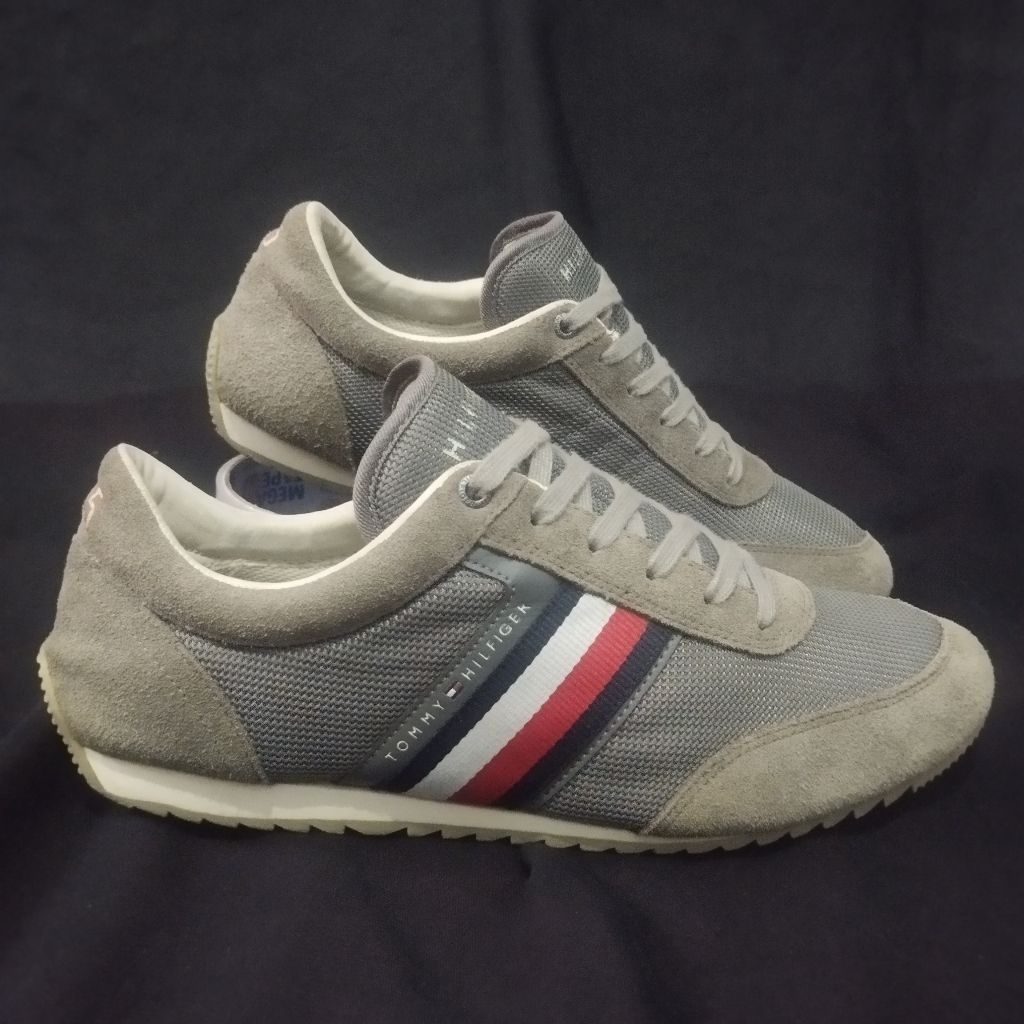 sepatu Tommy Hilfiger, size 44/ insole 28 cm