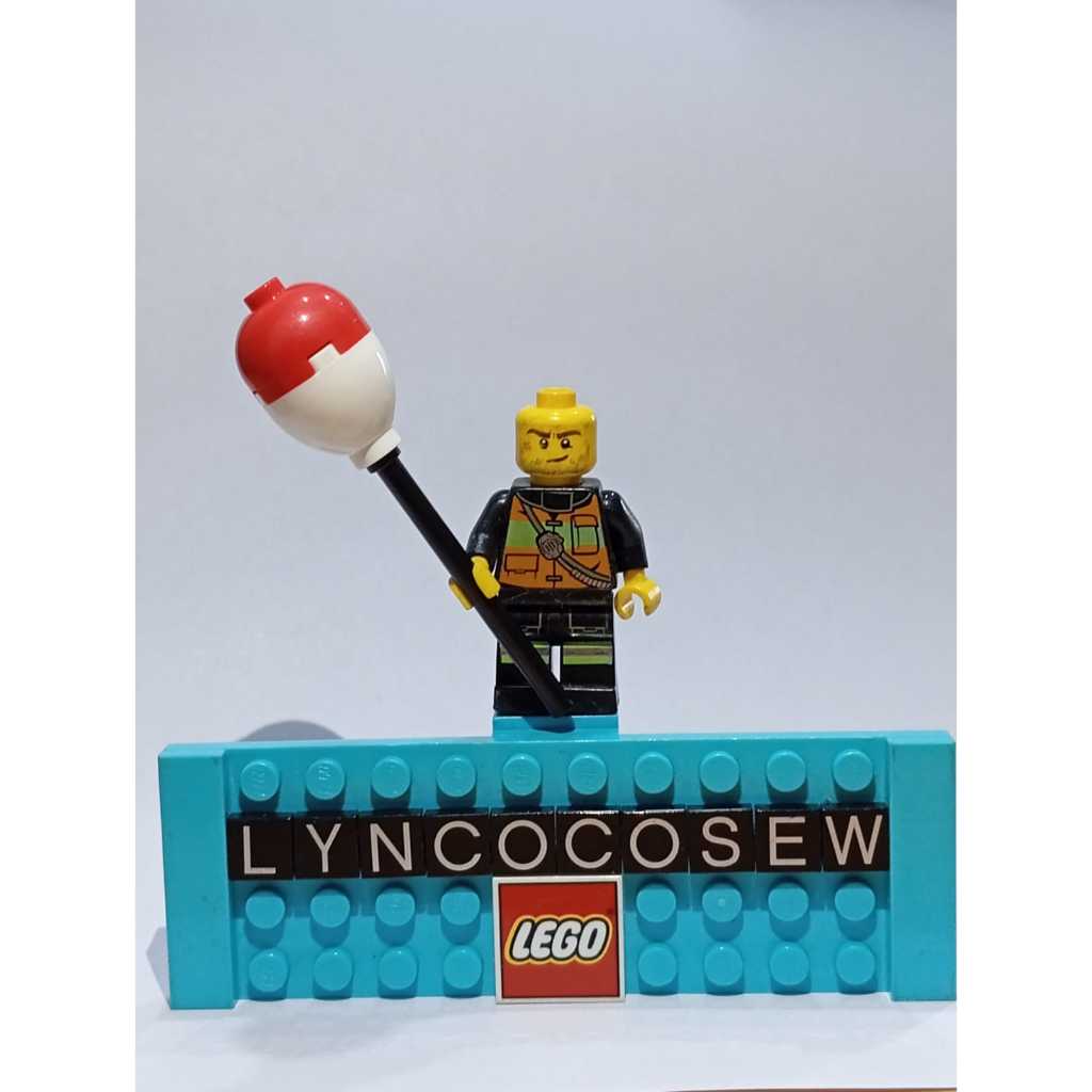 LEGO Minifigure Firefighter USED