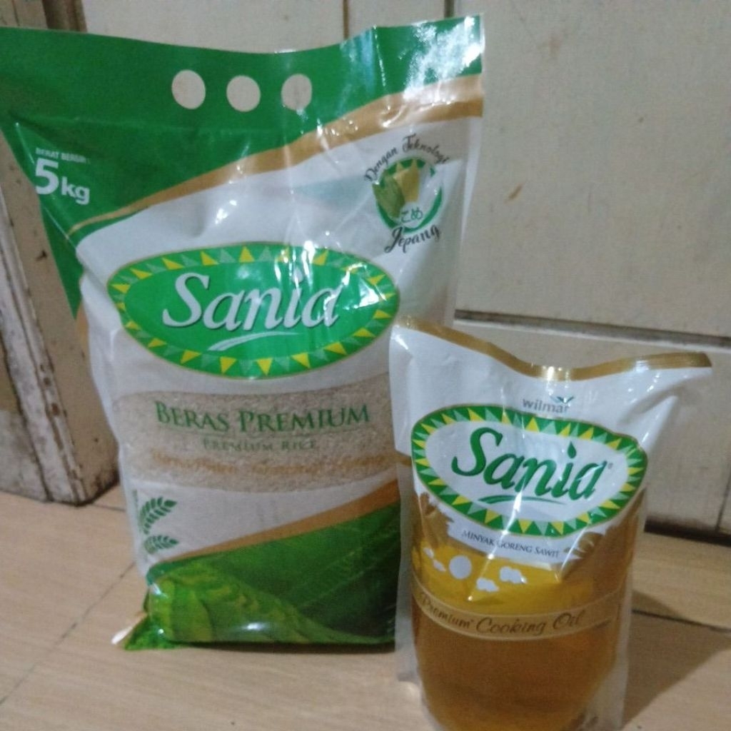 Paket Hemat beras Sania 5kg & minyak goreng Sania 2L