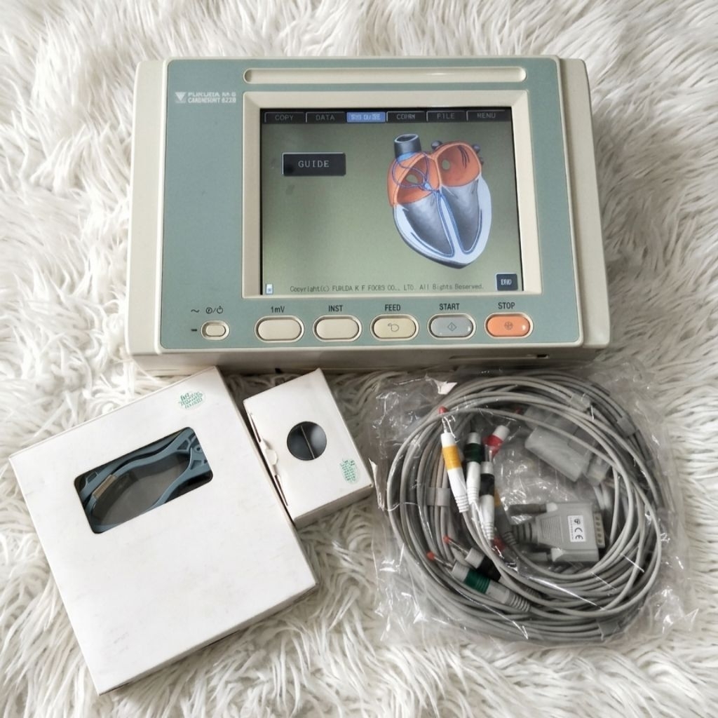 EKG 6 CHANNEL FUKUDA M.E CARDISUNY C320 (SECOND CONDITION)