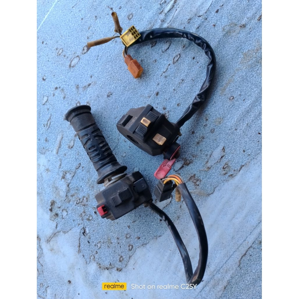 holder/saklar kanan kiri tornado/satria 2 tak original