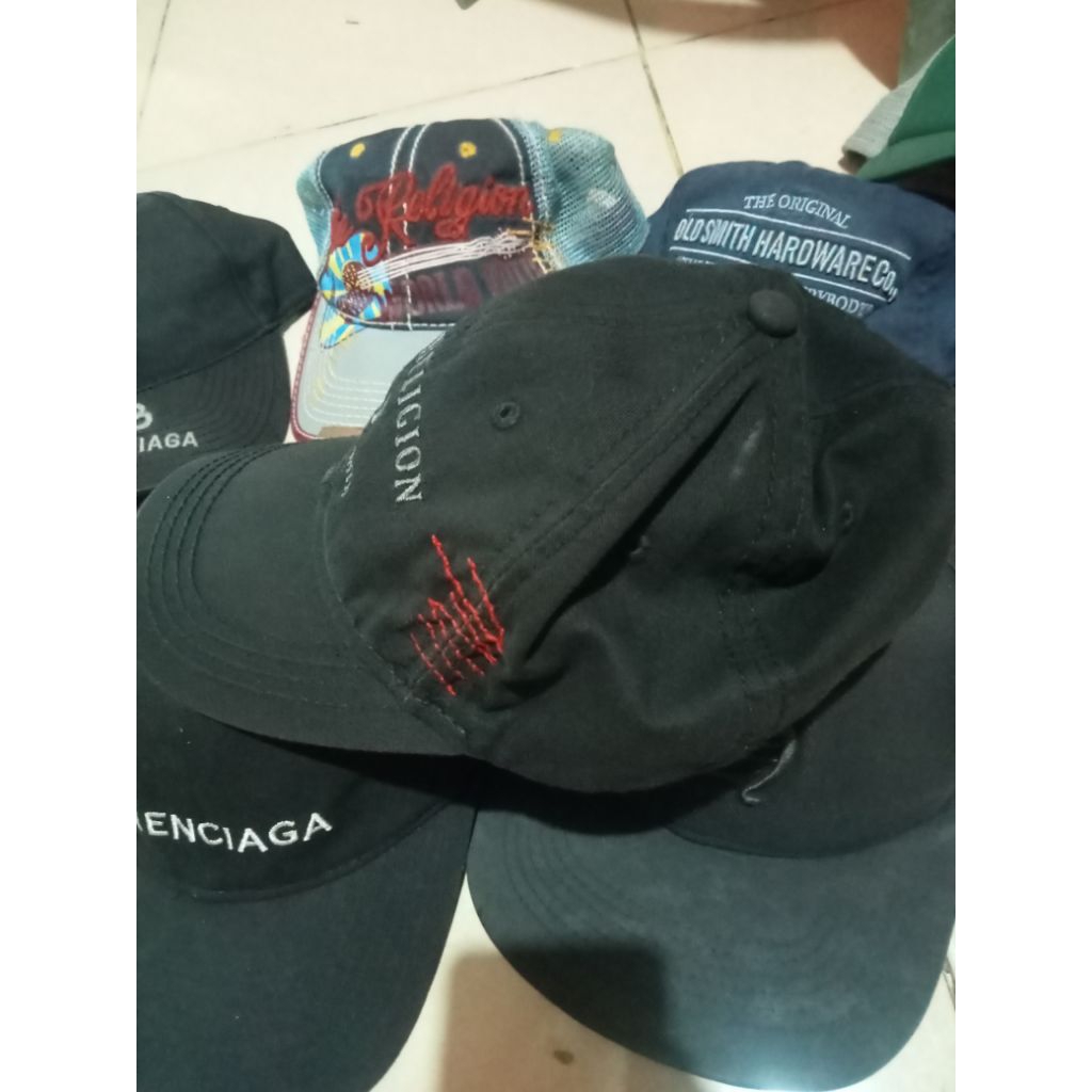 topi true religion baseball