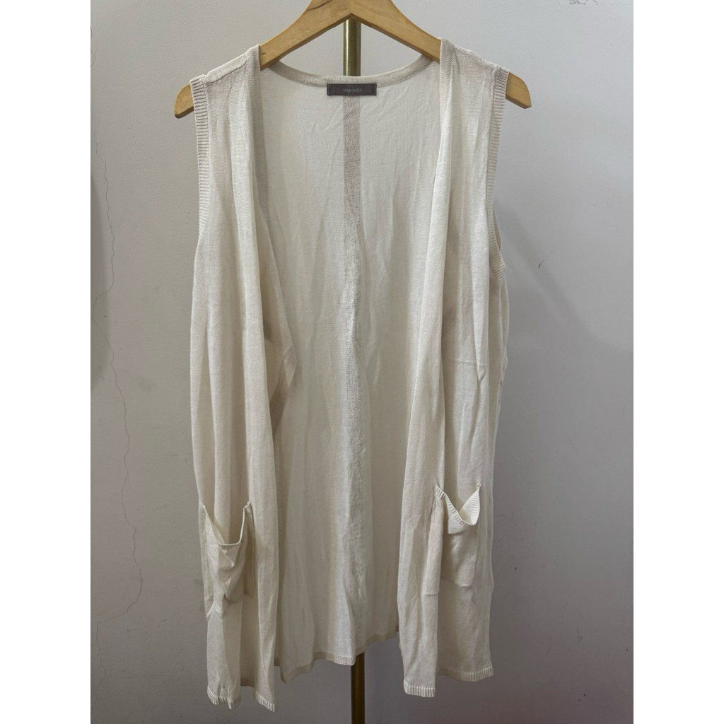 Outer tagtop putih tulang. 0101135