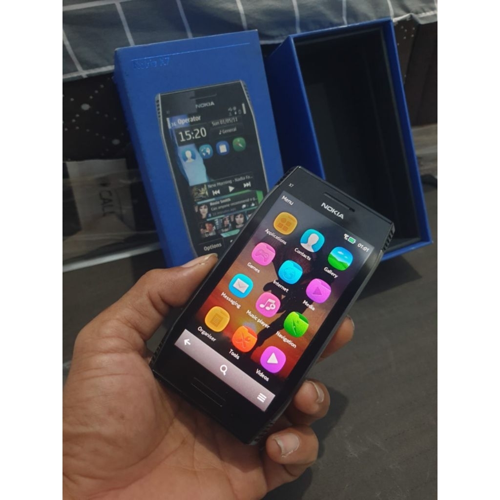 Nokia  X7 original