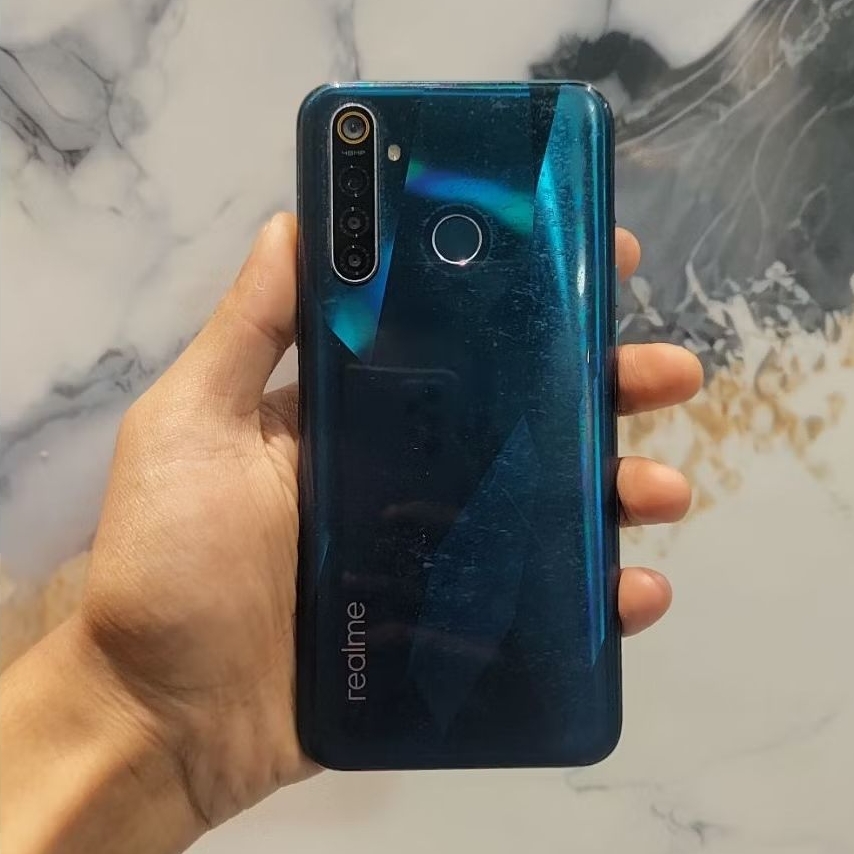 REALME 5 PRO 8/128 SECOND ORI BEKAS GARANSI RESMI
