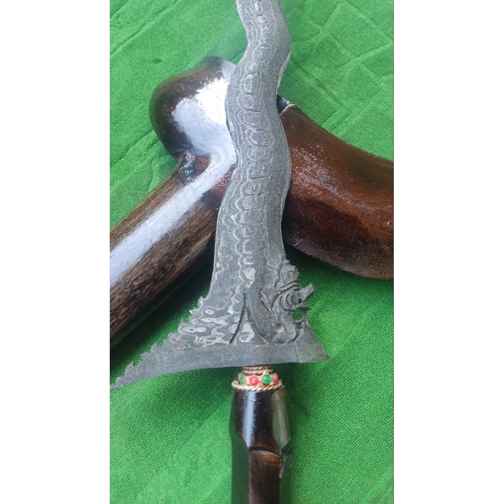 Keris Nogo Siluman (sangkelat)
