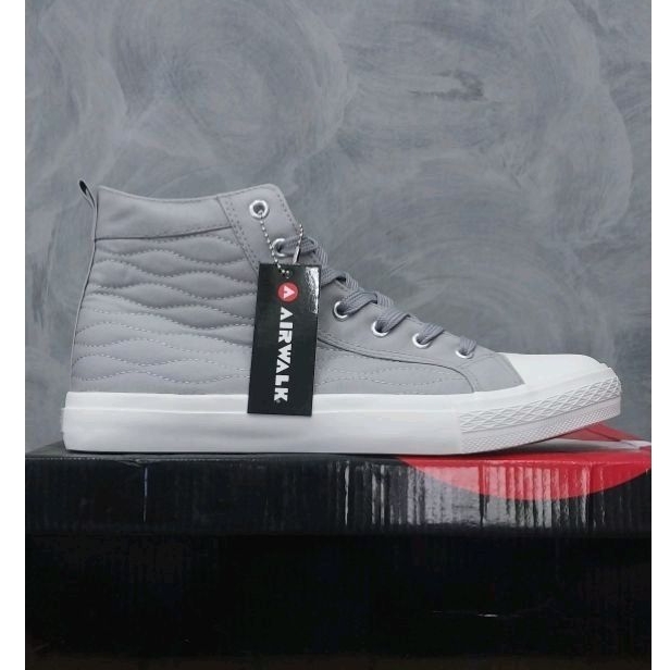 Sepatu Sekolah anti slip Airwalk Brich size 41 43 40