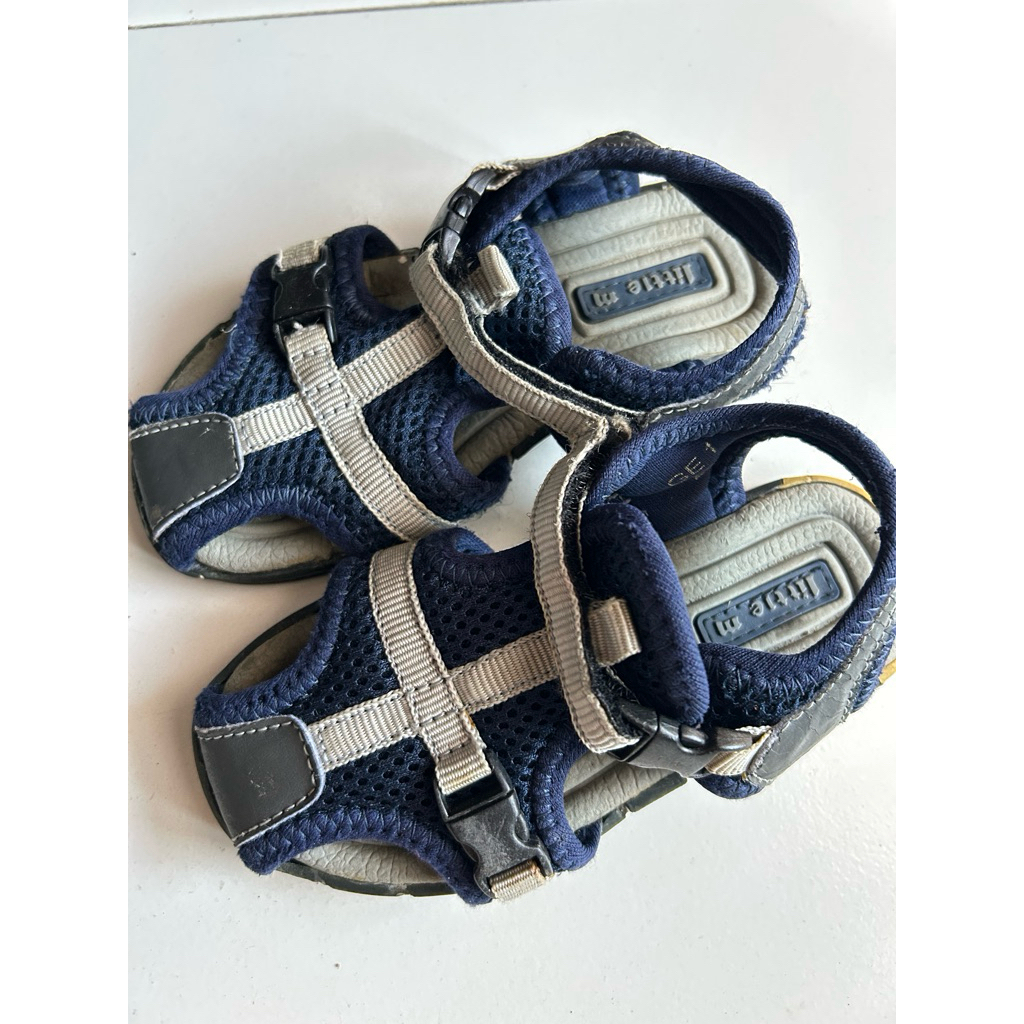 sandal anak little m