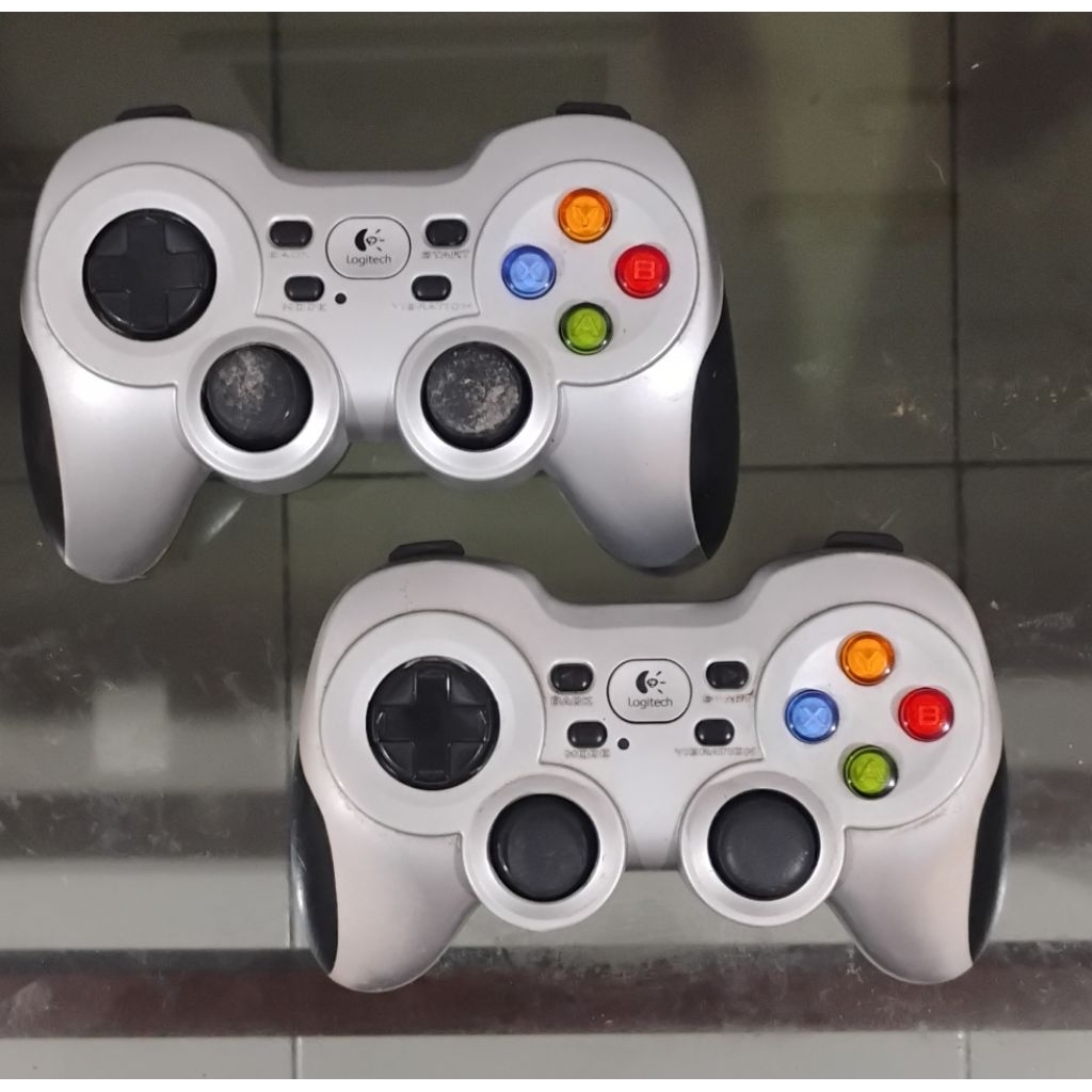 Logitech Gamepad Wireless F170 Bekas
