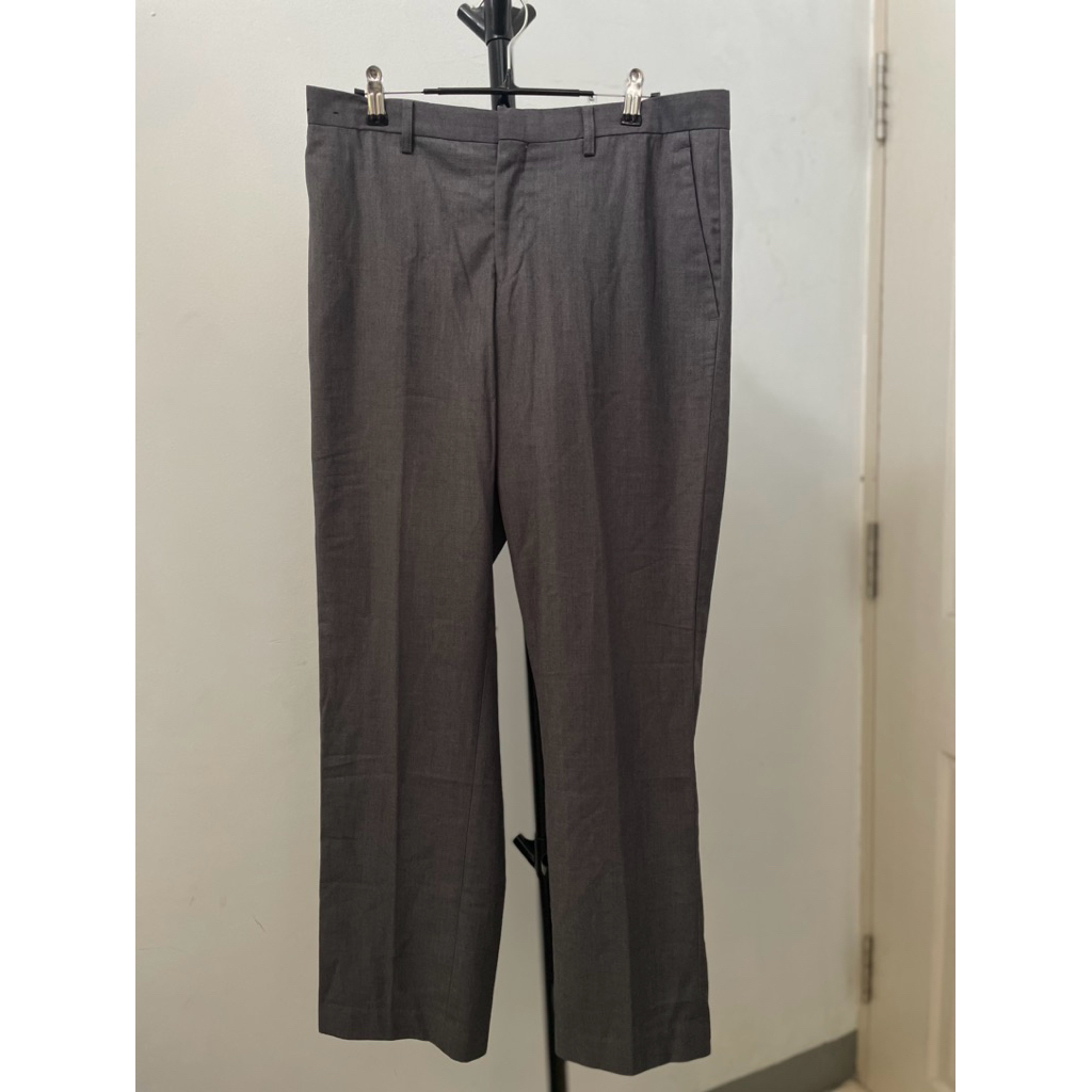 Celana kerja formal Jobb pria Preloved