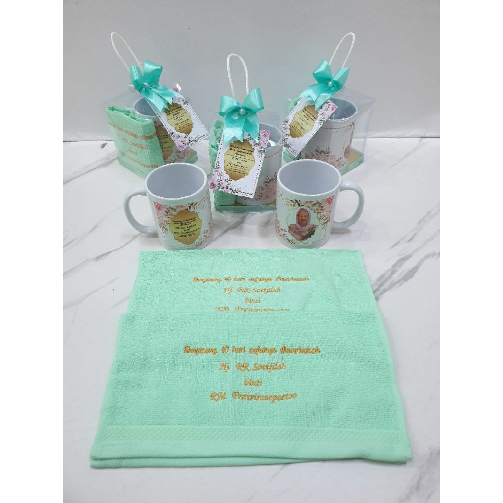 souvenir mug handuk bordir custom/handuk bordir 30x30/hampers ultah custom