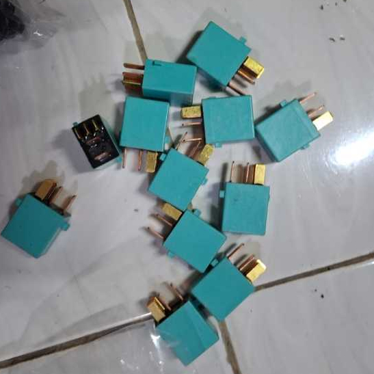 Relay Kaki 5 12V OMRON ORIGINAL