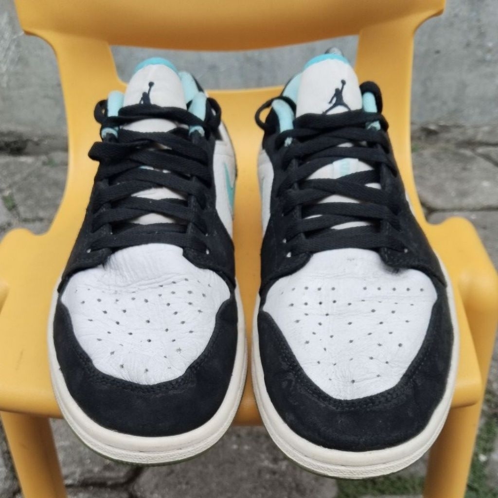 Sepatu Nike AJ1 Low