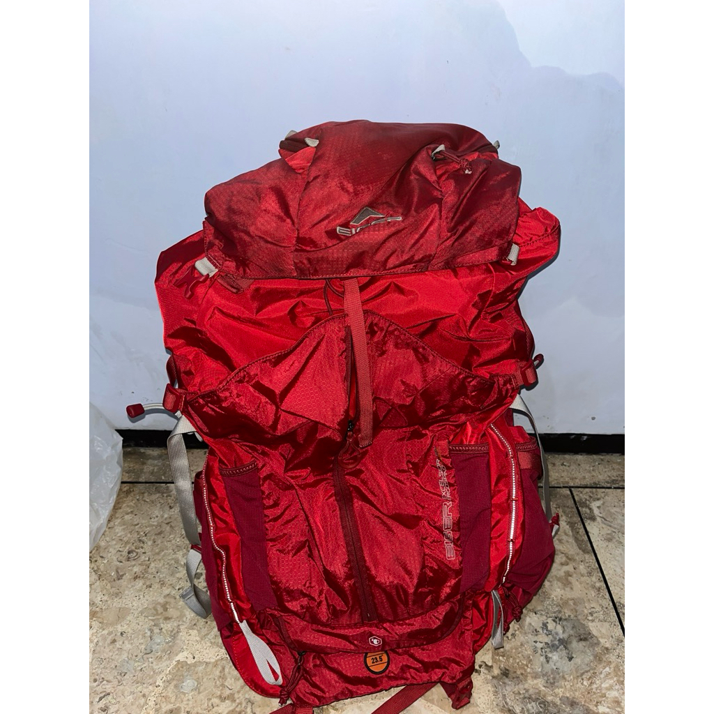 carie eiger excelsior 65L