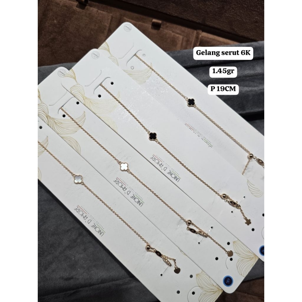 Gelang emas rantai serut emas vc vanlove bunga hitam & putih rosegold