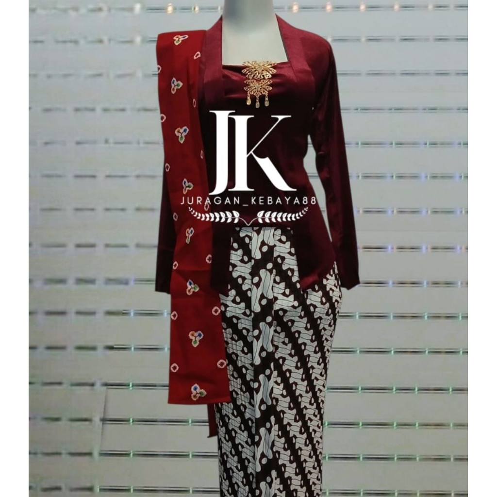 SETELAN KEBAYA BELUDRU KKUTUBARU (baju+rok++selendang)