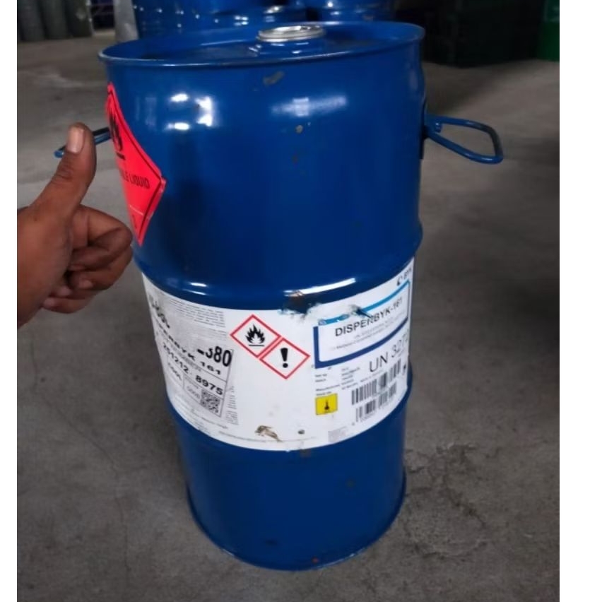 drum bensin 30liter.jenis dan warna dikirim sesuai stok yang ada digudang.parfum.drum besi  30l. bek